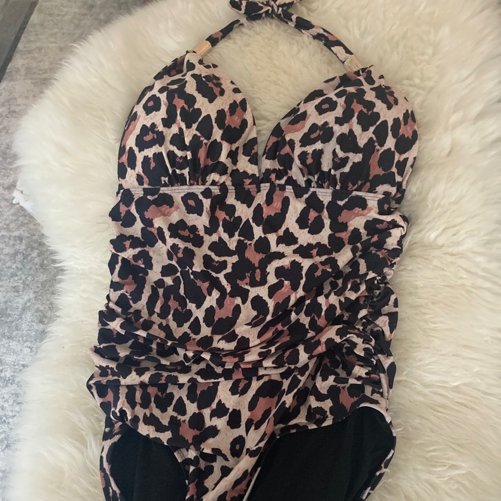 One piece swimsuit leopard